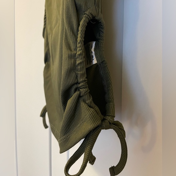 Tank top - Picture 2 of 3